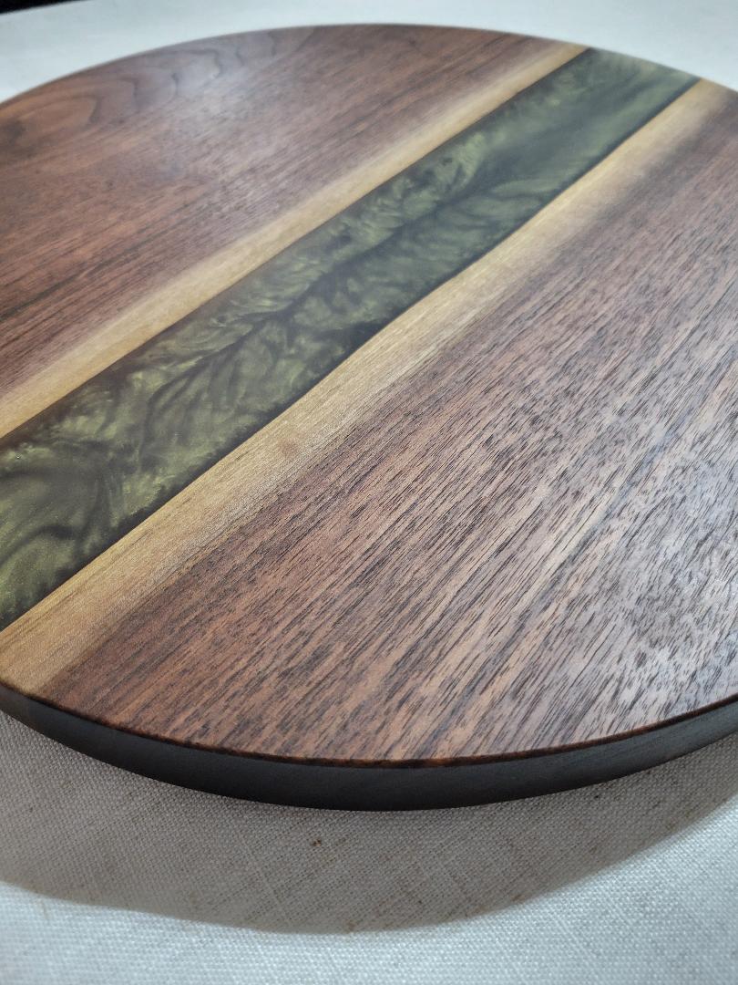 Lazy Susan 16", Walnut with Olive Green Resin