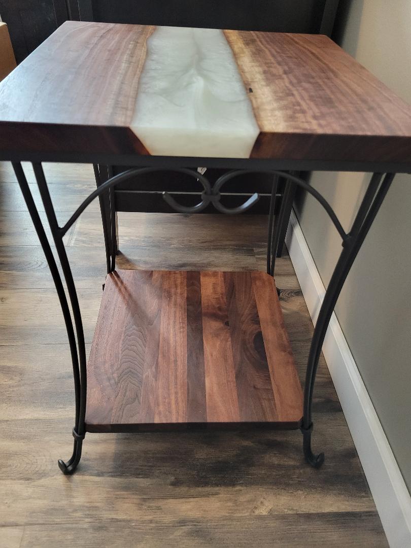 Table, Walnut River End Table with Pearl White Resin